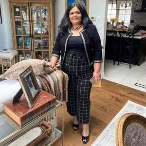 Meet your Posher, Atika